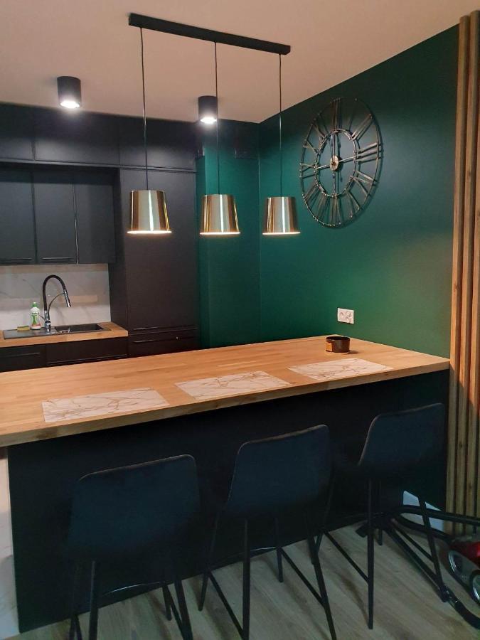 Apartament 3 Pokojowy Lub Pokoj W Mieszkaniu W Nowym Bloku Warsaw Luaran gambar