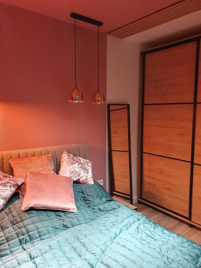 Apartament 3 Pokojowy Lub Pokoj W Mieszkaniu W Nowym Bloku Warsaw Luaran gambar
