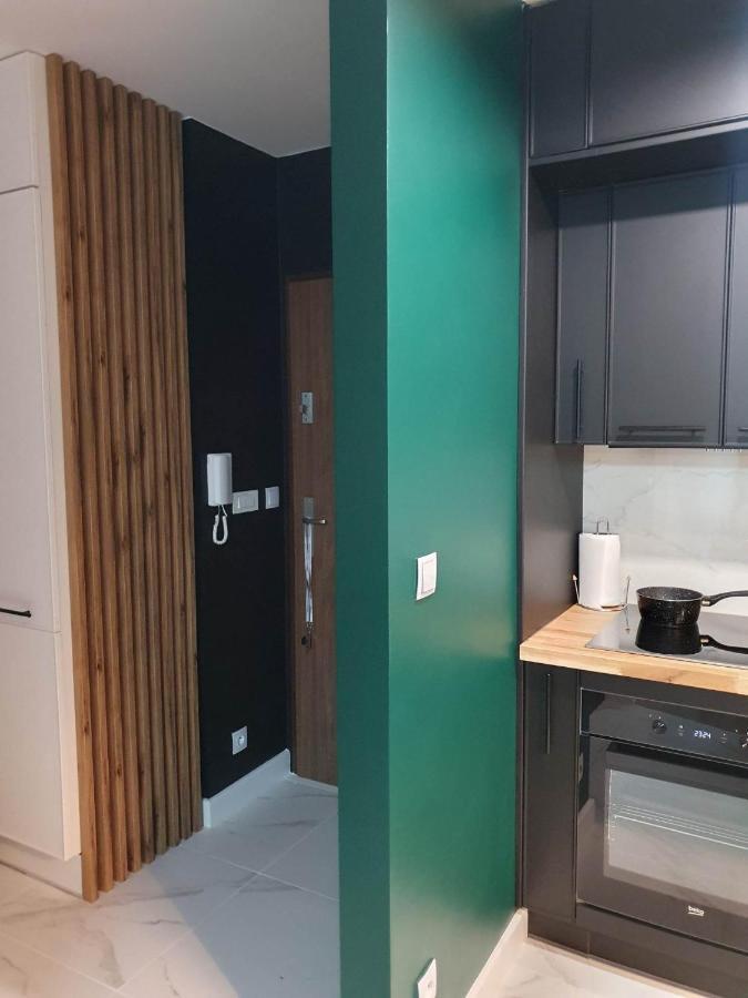 Apartament 3 Pokojowy Lub Pokoj W Mieszkaniu W Nowym Bloku Warsaw Luaran gambar