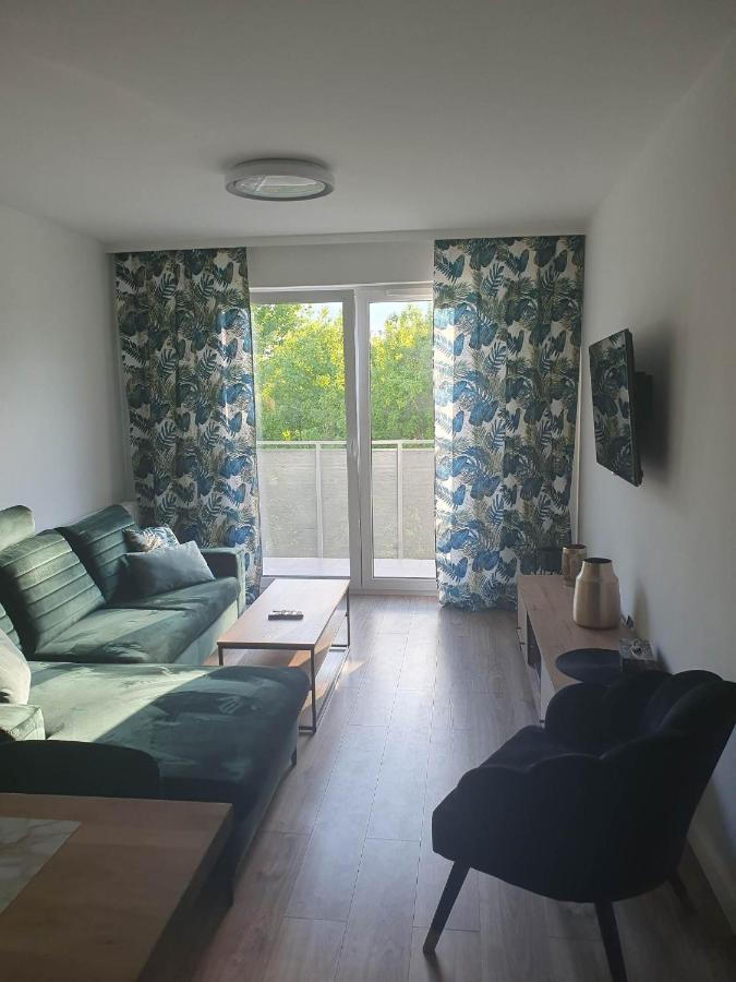 Apartament 3 Pokojowy Lub Pokoj W Mieszkaniu W Nowym Bloku Warsaw Luaran gambar