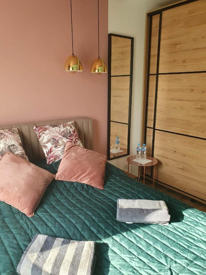 Apartament 3 Pokojowy Lub Pokoj W Mieszkaniu W Nowym Bloku Warsaw Luaran gambar